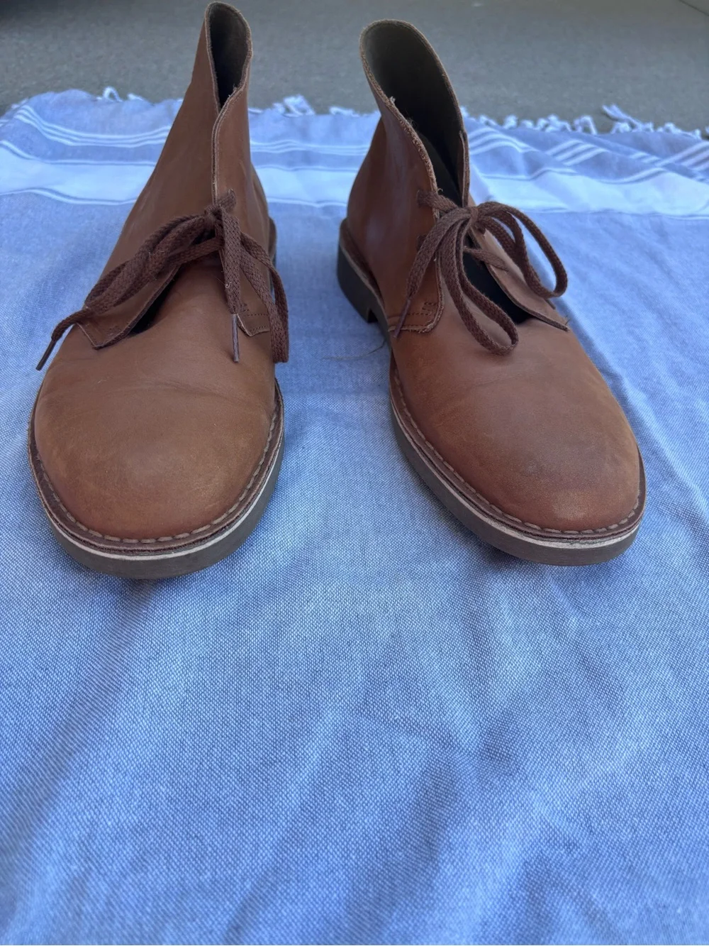 Clarks Collection Brown Leather Chukka Boots - Simple Lace-Up Design Desert Boot